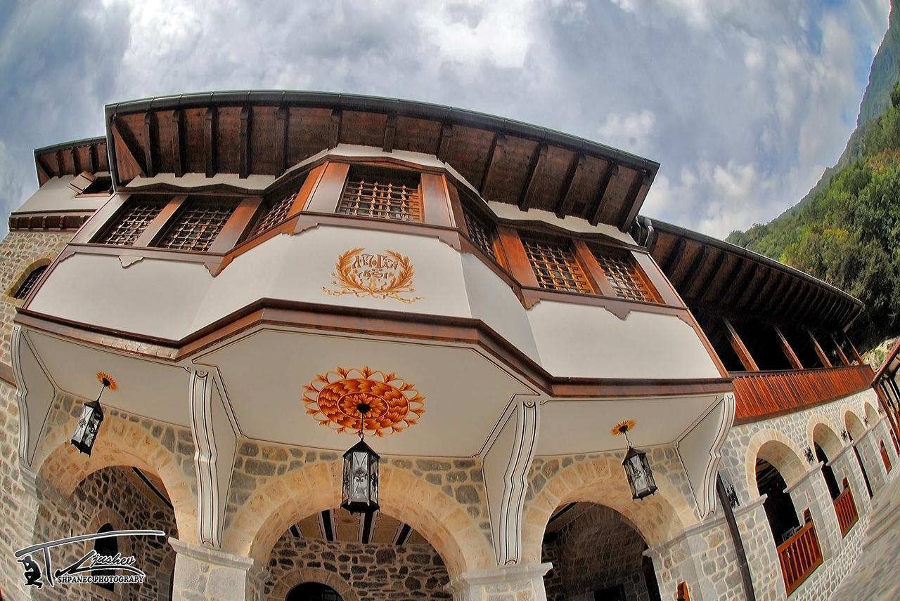 The House Of The Miyaks Hotel Rostusa Exterior photo